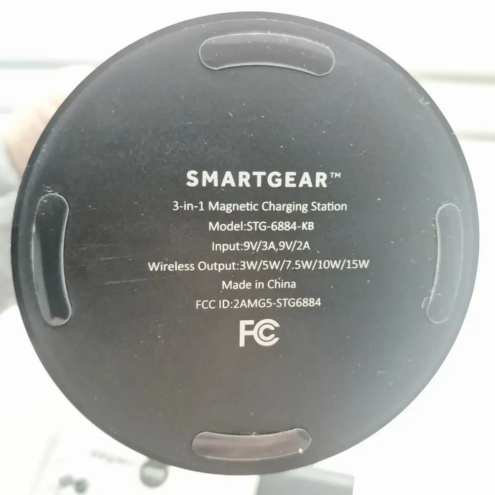 SMARTGEAR 3-in-1 Wireless TRAVEL Charger MagSafe 15W iPhone Watch AirPods
